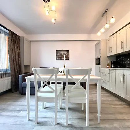 Poppy's Apartamento Braşov