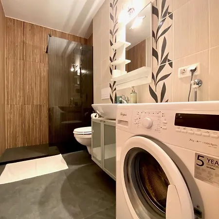 Apartamento Poppy's Braşov